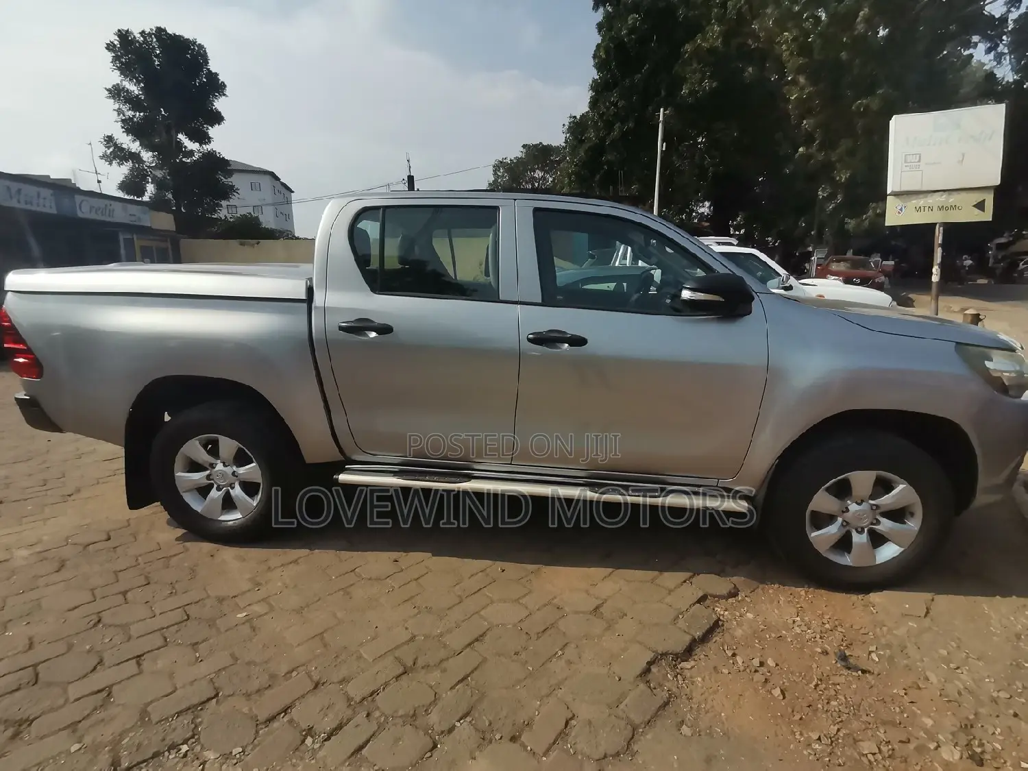 Toyota Hilux Revo Double Cab Petrol 2.7 AWD 2016 Silver