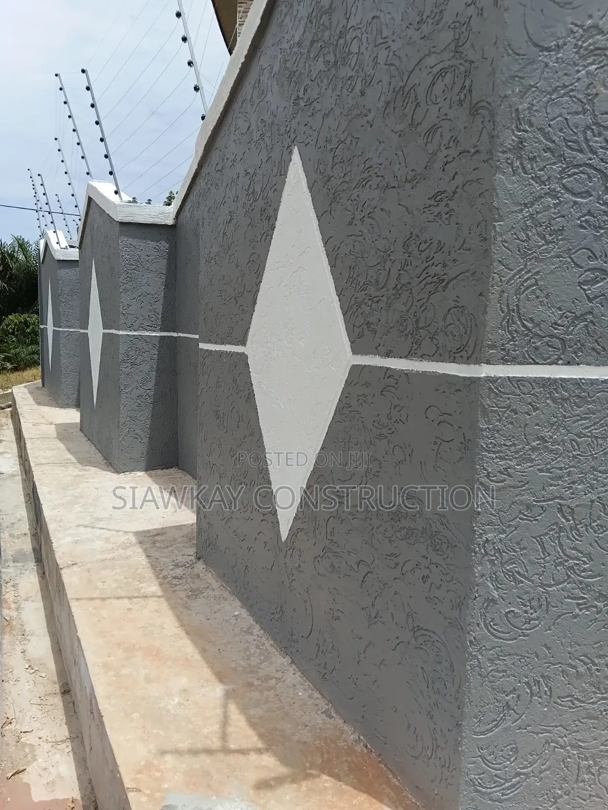 Graffiato Paint (Selling With Service )