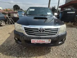 Toyota Hilux 2015 Black