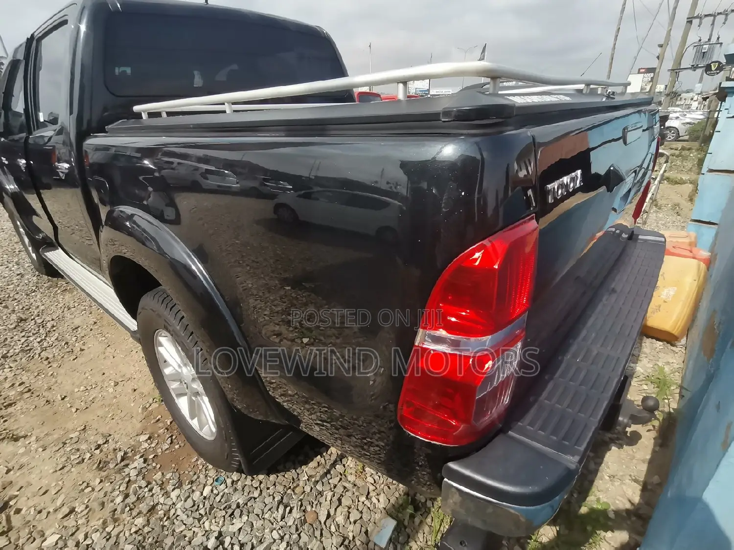 Toyota Hilux 2015 Black