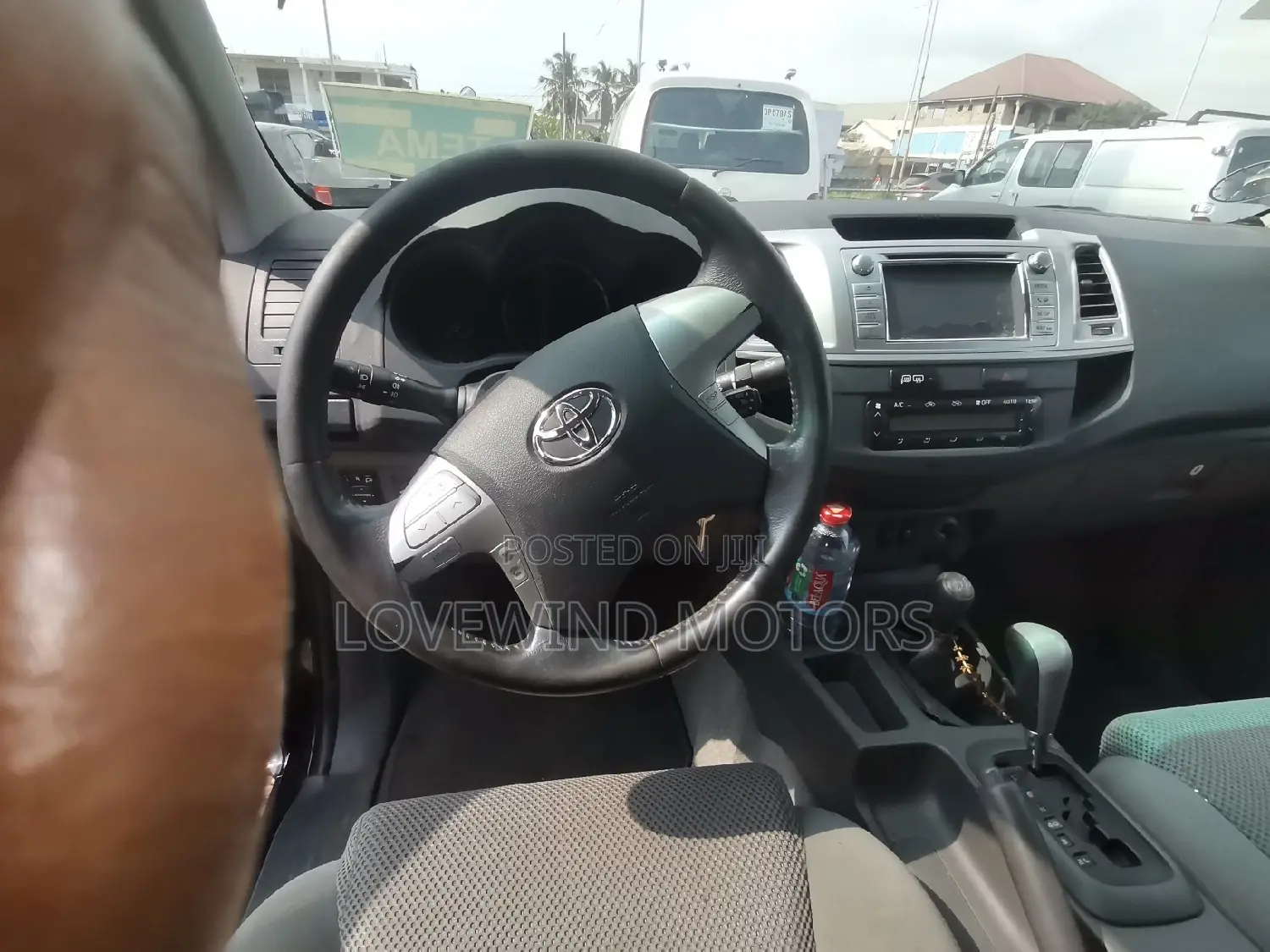 Toyota Hilux 2015 Black