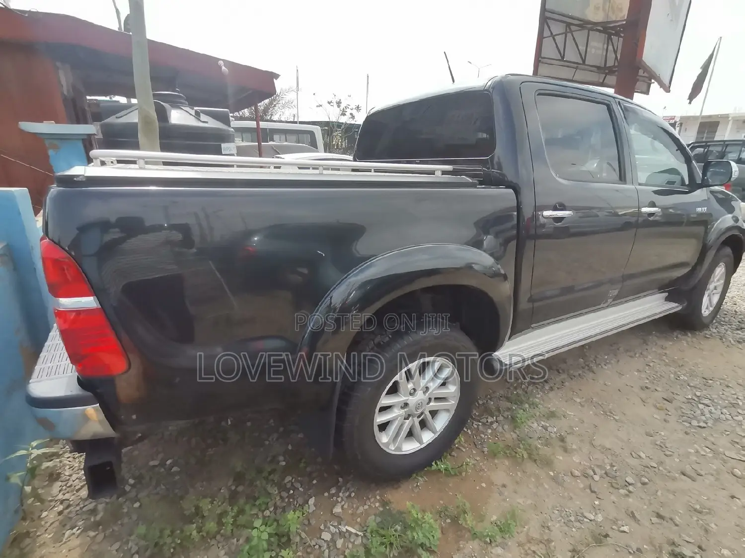 Toyota Hilux 2015 Black