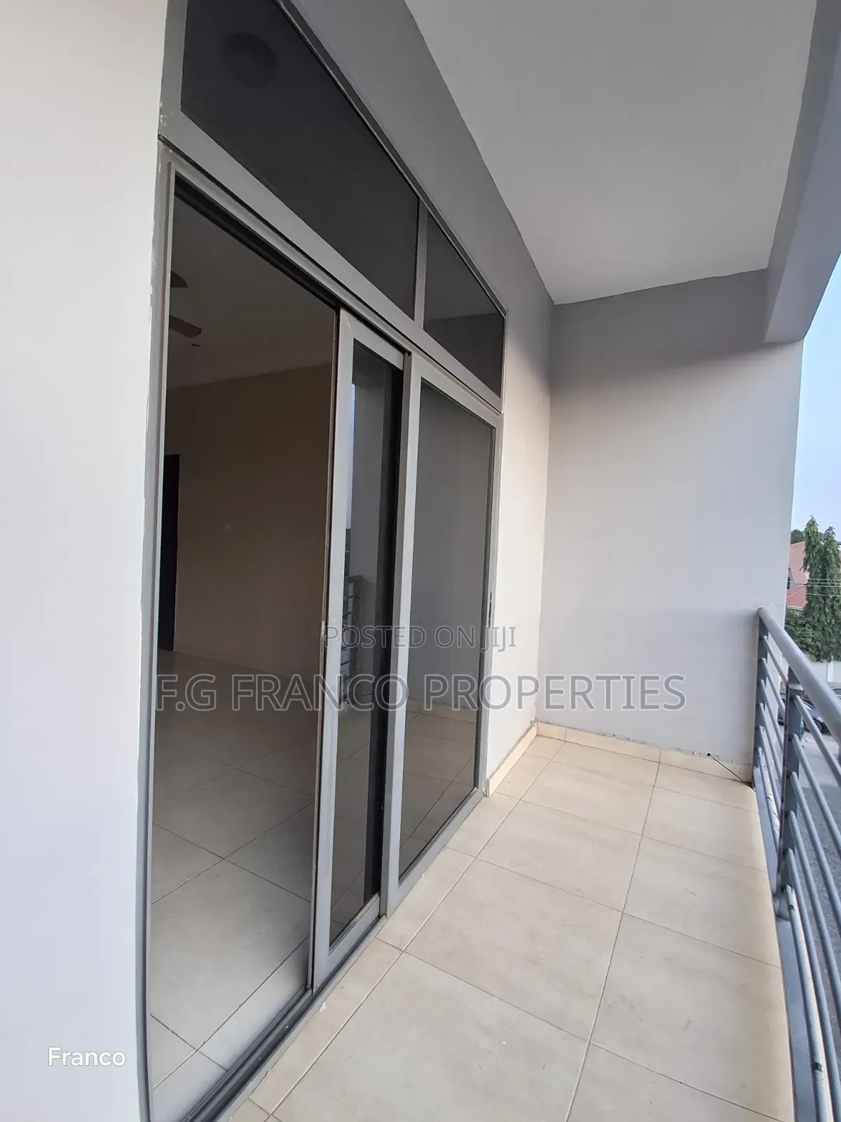 2bdrm Apartment in Kg. Franco, Airport Residential Area for rent
