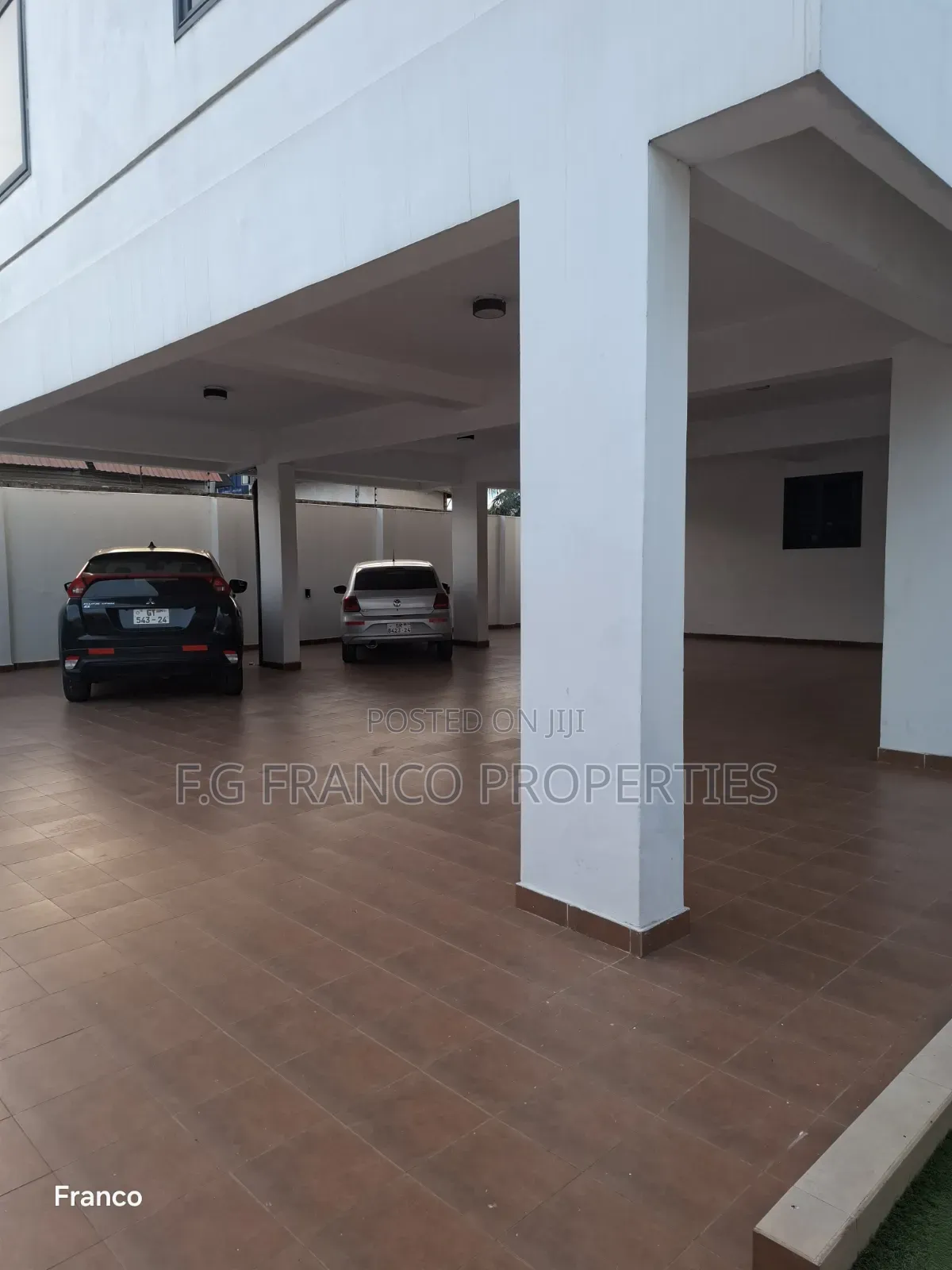 2bdrm Apartment in Kg. Franco, Airport Residential Area for rent