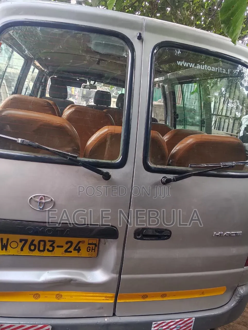 Toyota HiAce 2010 Red