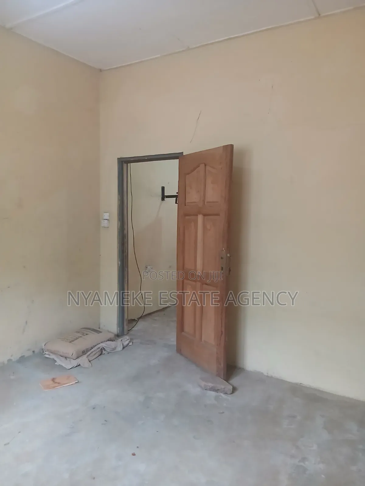 1bdrm Apartment in Atomic, Exhibition for rent