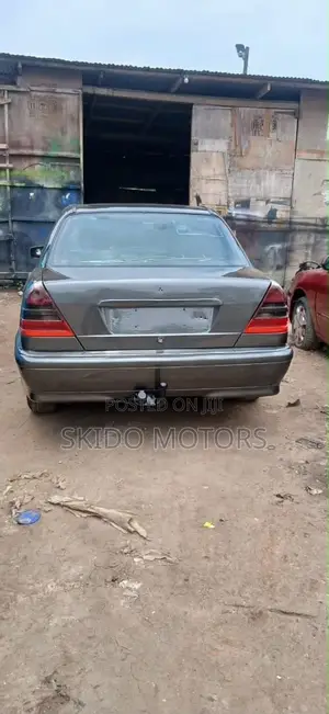 Mercedes-Benz C220 Classic 1996