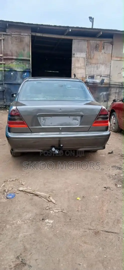 Mercedes-Benz C220 Classic 1996