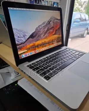 Laptop Apple MacBook Pro 8GB Intel Core i5 SSD 256GB
