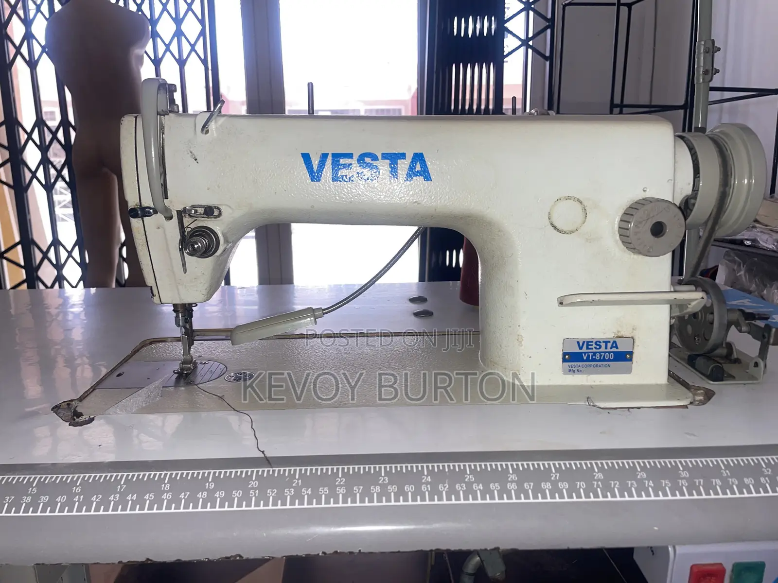 VESTA VT-8700 Industrial Sewing Machine – Complete Set