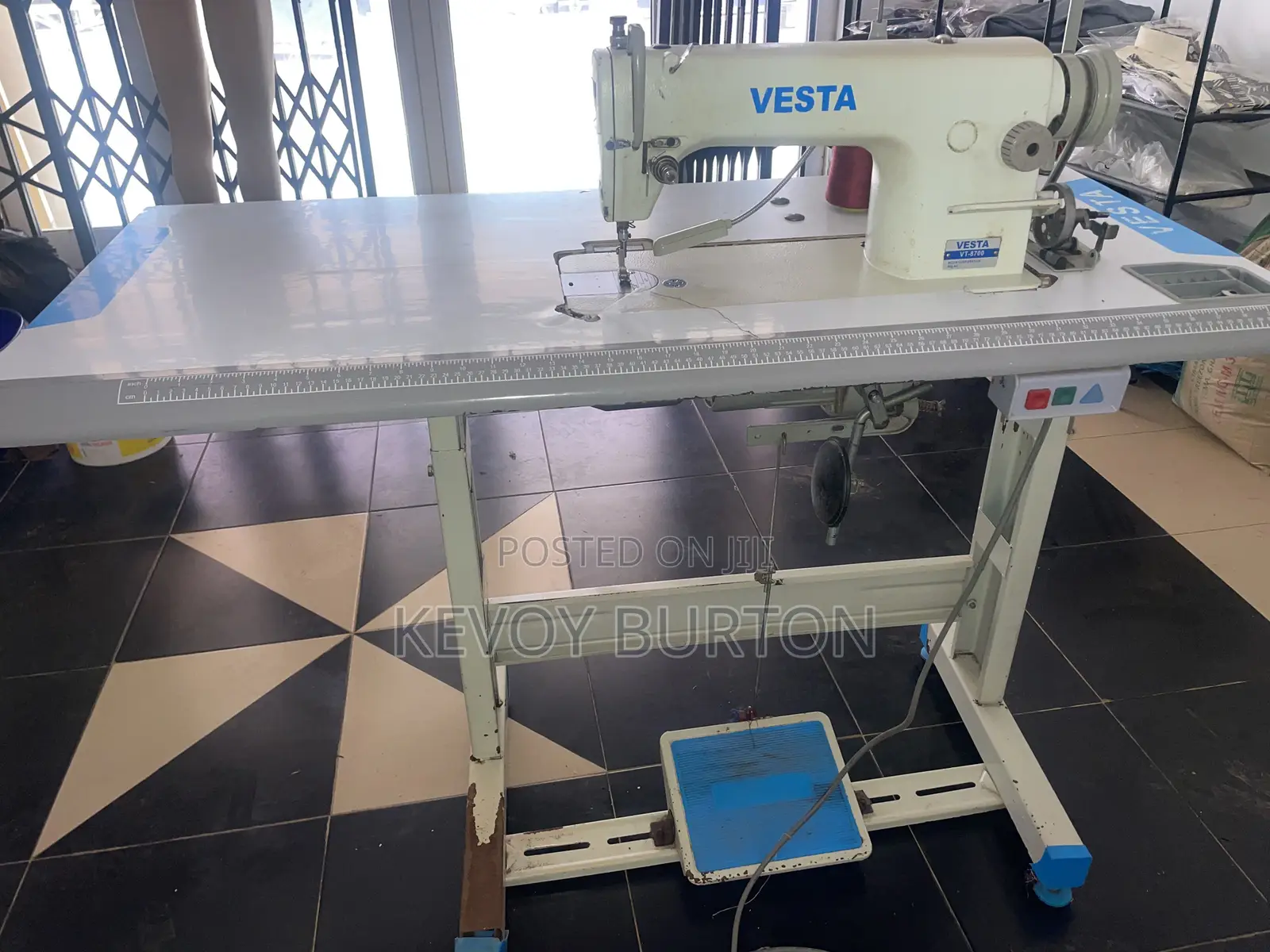 VESTA VT-8700 Industrial Sewing Machine – Complete Set