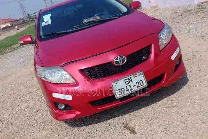Toyota Corolla 2010 Red