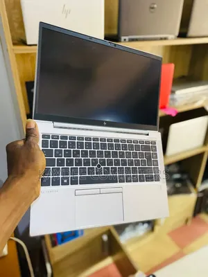Laptop HP EliteBook 845 G7 8GB AMD Ryzen 3 SSD 256GB