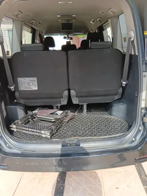 Toyota Voxy V 2WD 8-Seater 2014 Black