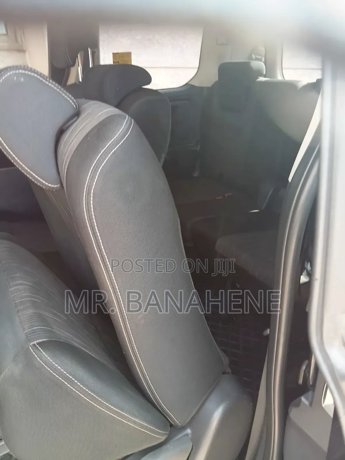 Toyota Voxy V 2WD 8-Seater 2014 Black