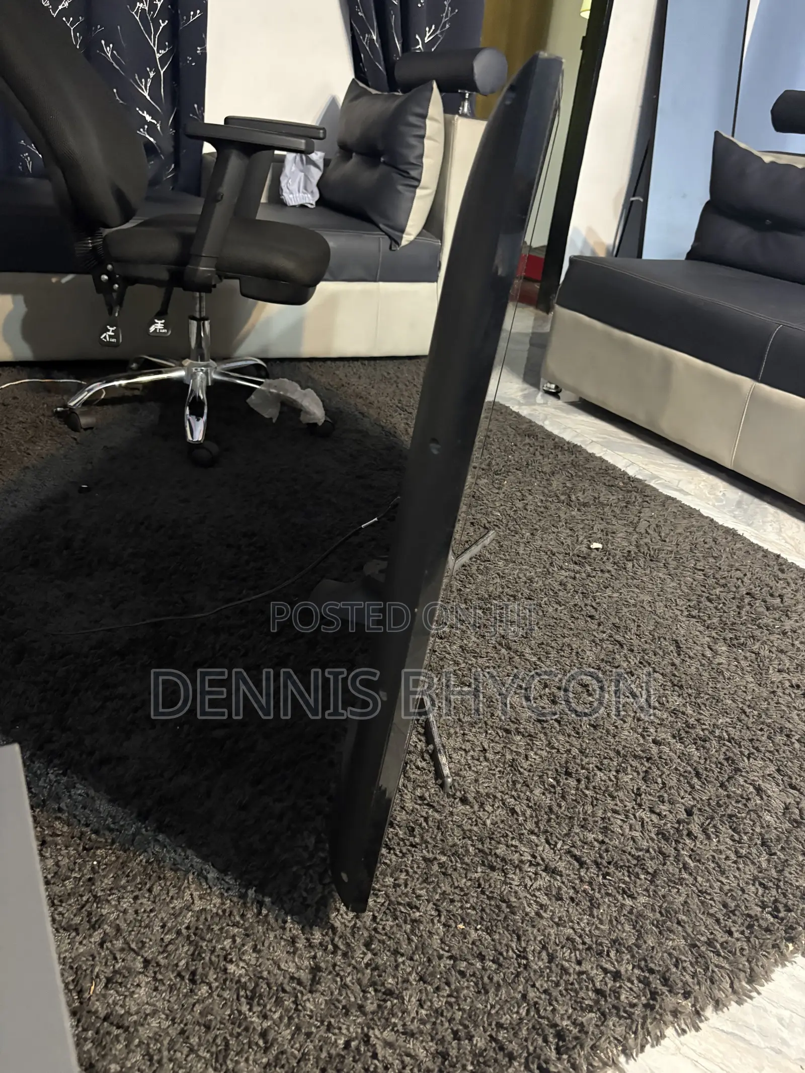 Samsung Smart 55” Crystal Uhd