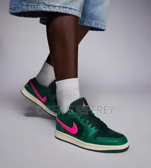 Original Air Jordan 1 Low Fir Green/Pink Swoosh