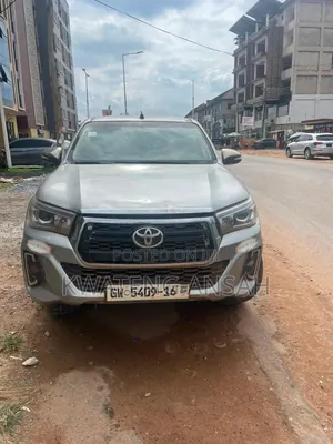 Toyota Hilux 2016 Silver