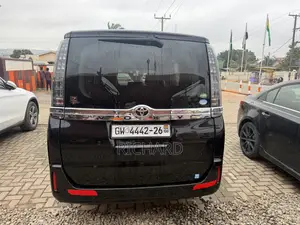 Toyota Voxy 2016 Black