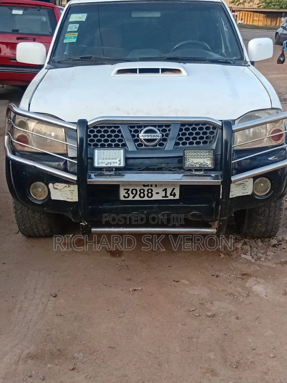Nissan Hardbody 2010 White