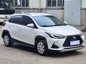 Toyota Yaris 2022 White