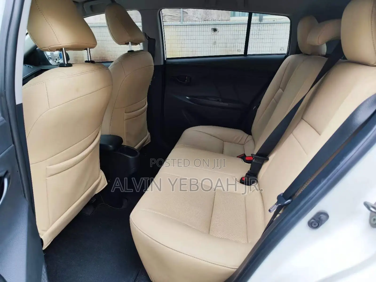 Toyota Yaris 2022 White