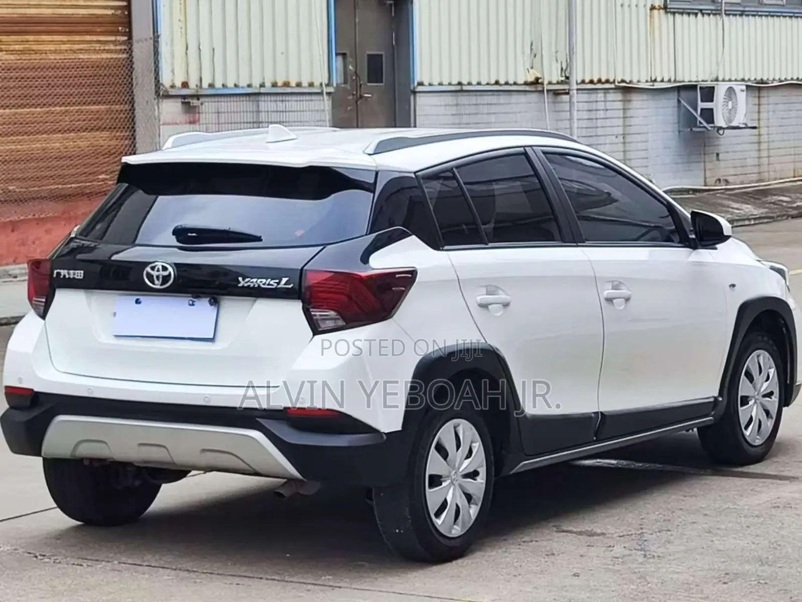 Toyota Yaris 2022 White