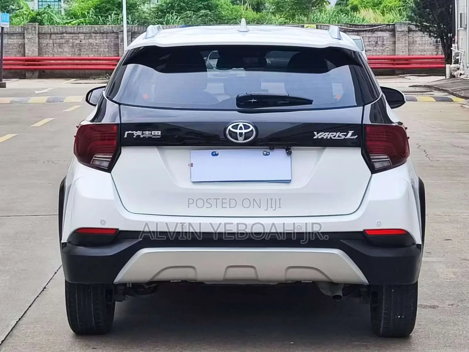 Toyota Yaris 2022 White