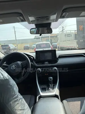 Toyota RAV4 XLE AWD 2020 Red
