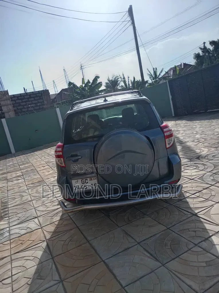 Toyota RAV4 2012 Blue