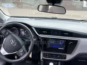 Toyota Corolla LE ECO w/Package 1 4dr Sedan (1.8L 4cyl CVT) 2017 Gray
