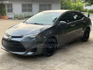Toyota Corolla LE ECO w/Package 1 4dr Sedan (1.8L 4cyl CVT) 2017 Gray