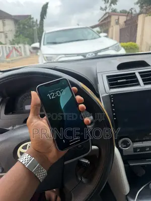 Apple iPhone 11 64 GB Purple