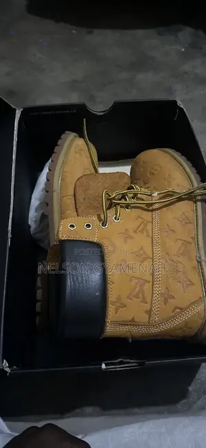Shoe for Sale