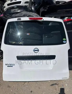 Nissan Caravan NV 350 Boot and Doors
