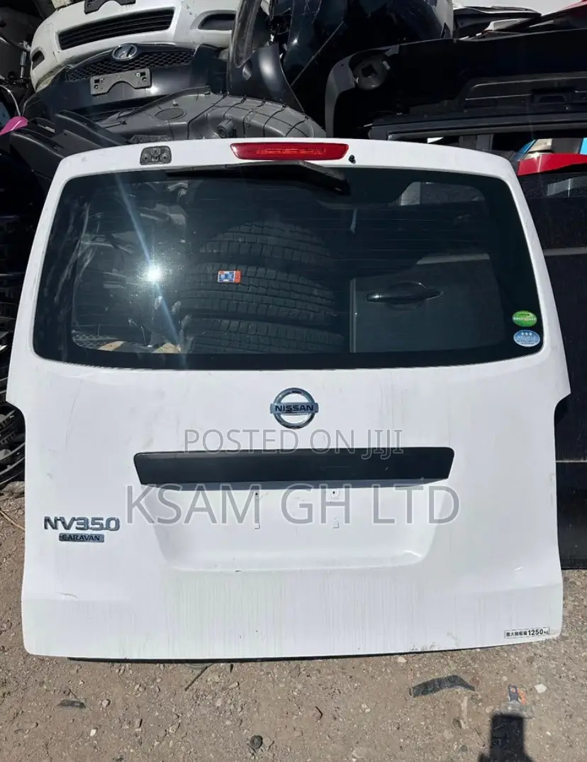 Nissan Caravan NV 350 Boot and Doors