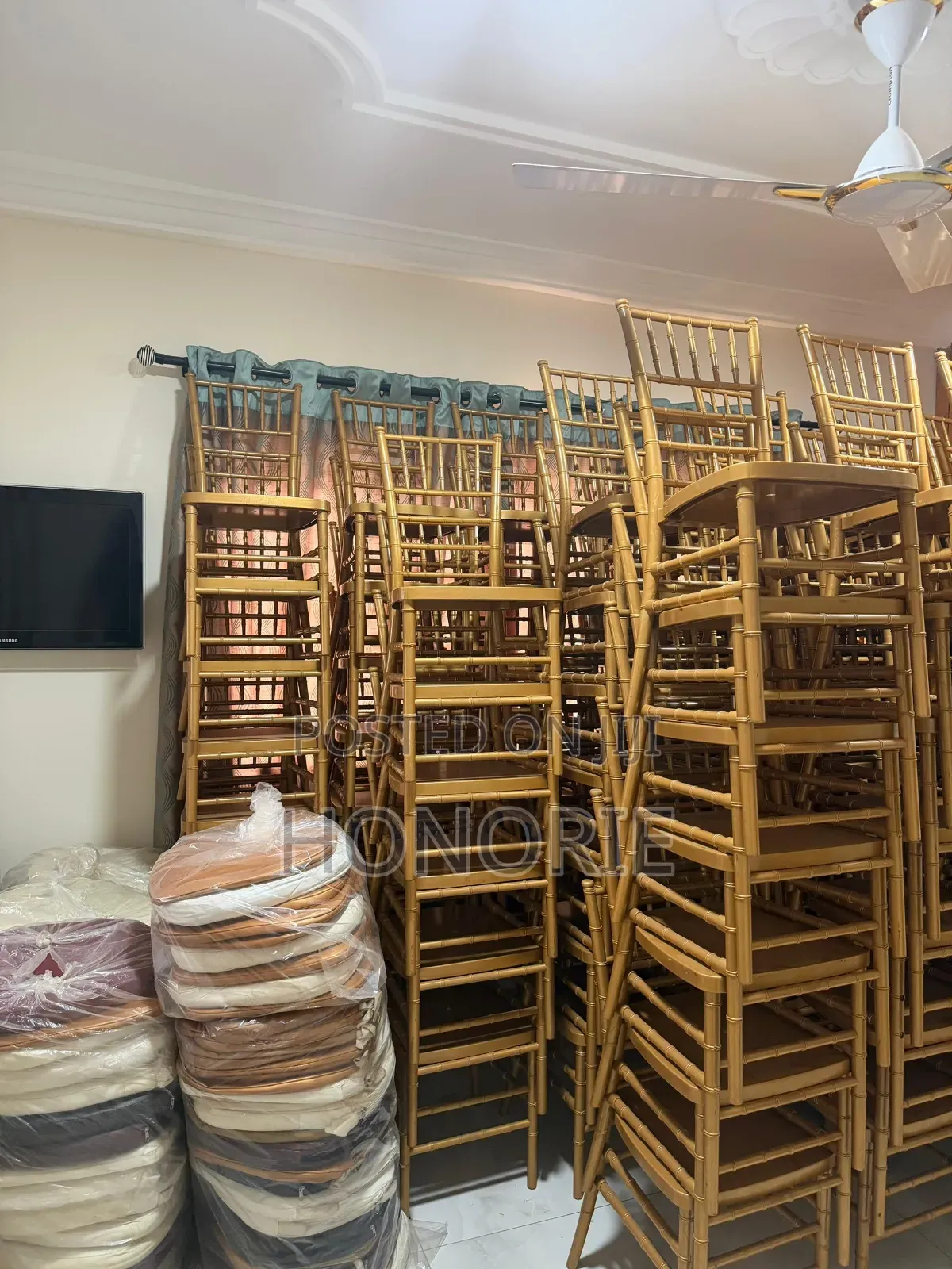 Chavari Resin Chairs for Sale