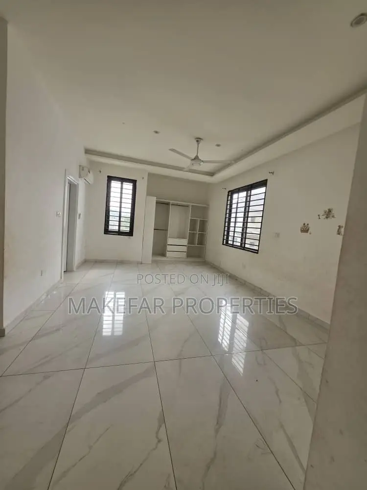 5bdrm House in East Legon for rent