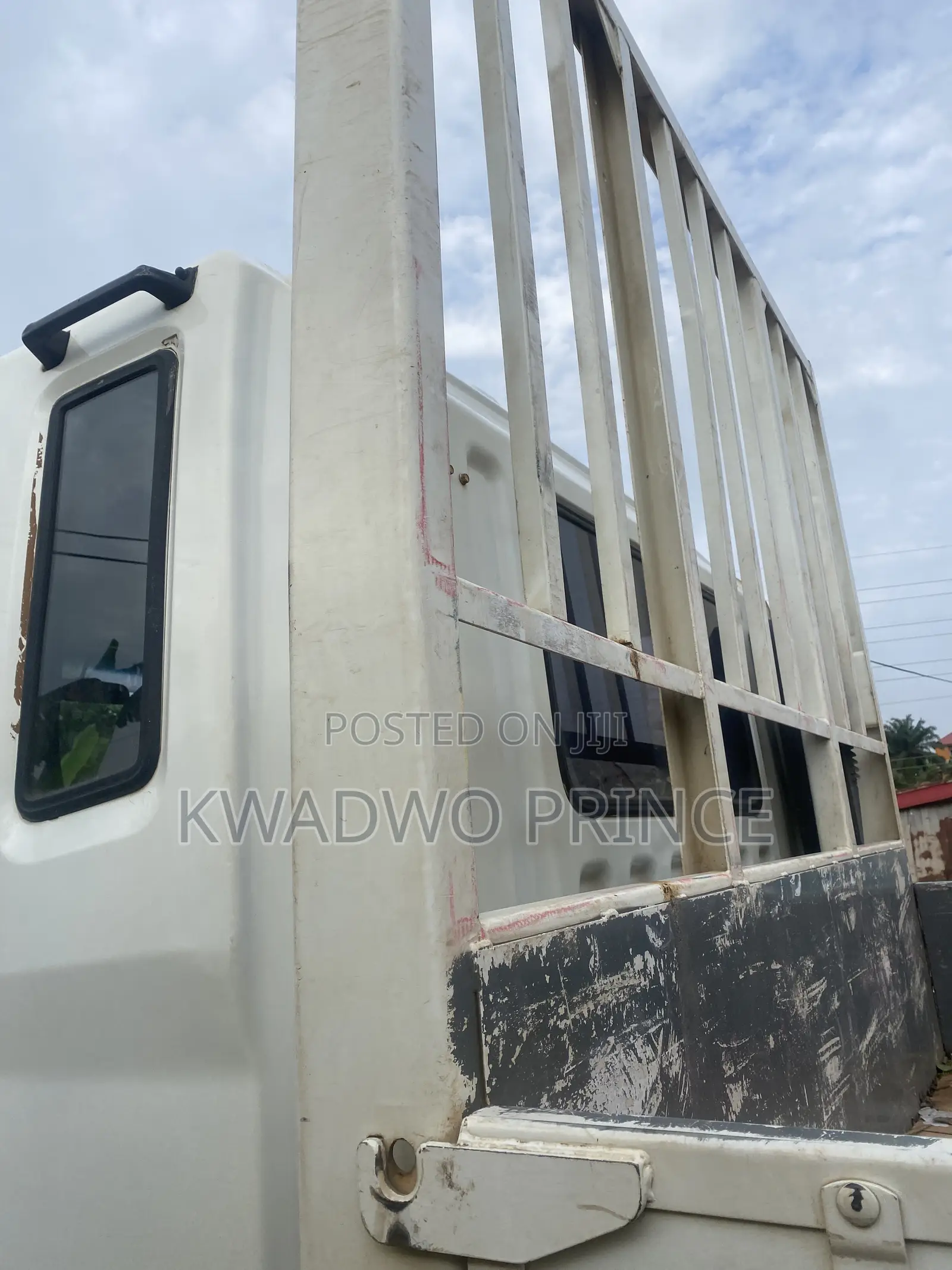 Hyundai Universe 2018 White