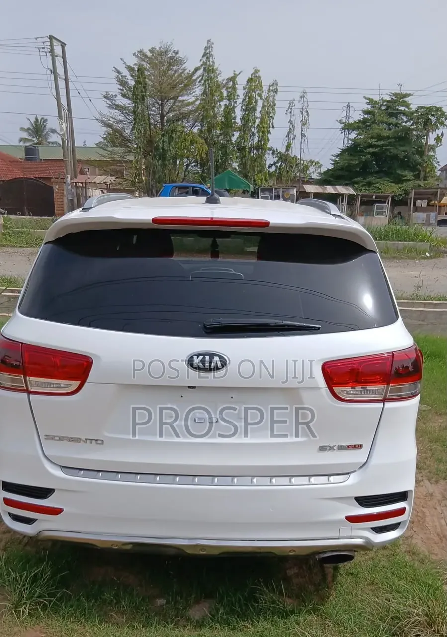 Kia Sorento 2019 White