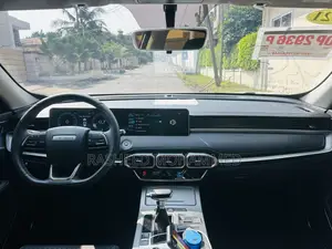 Jetour X70 Plus 2021 White