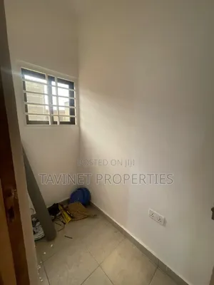 3bdrm House in Amrahia for sale
