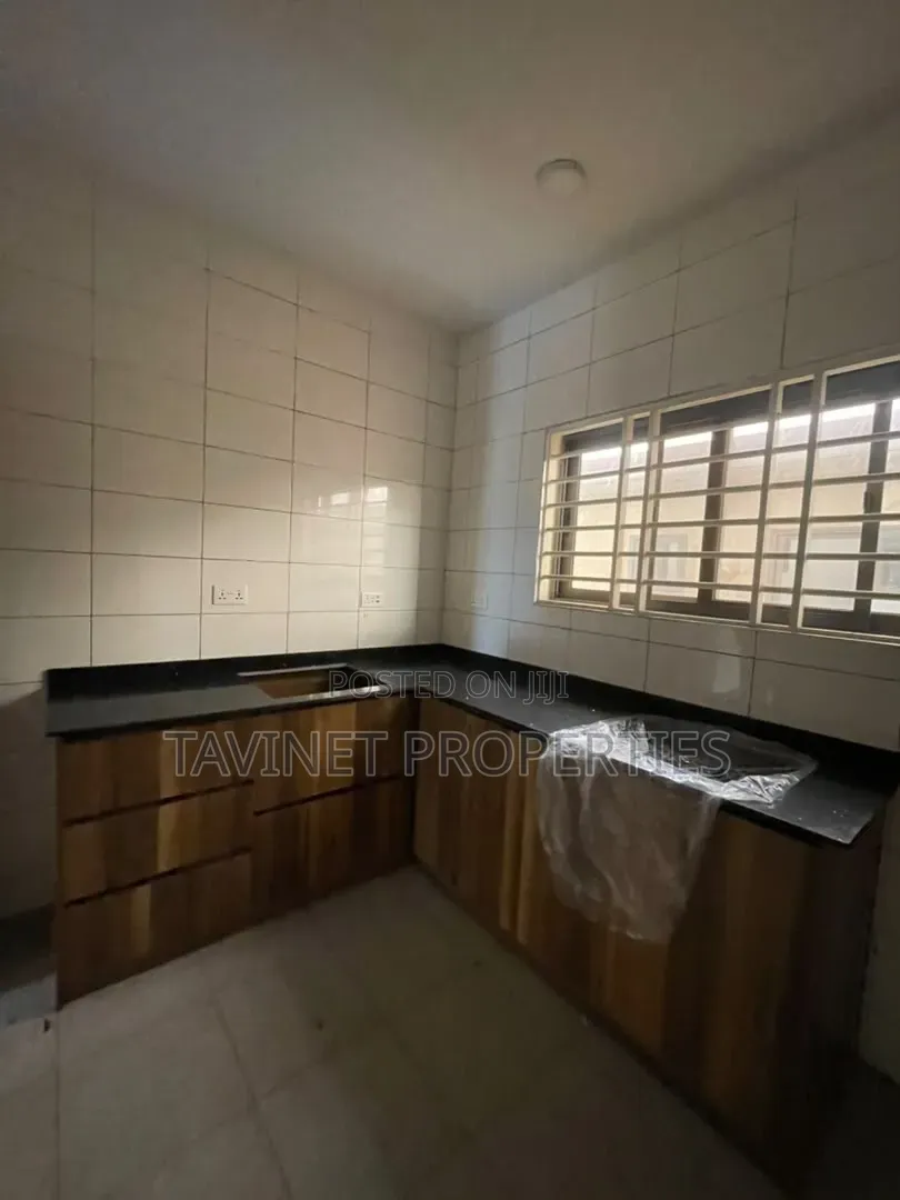 3bdrm House in Amrahia for sale