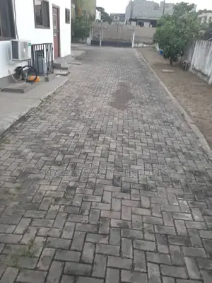 4bdrm House in Nthc Estate, Adenta for sale