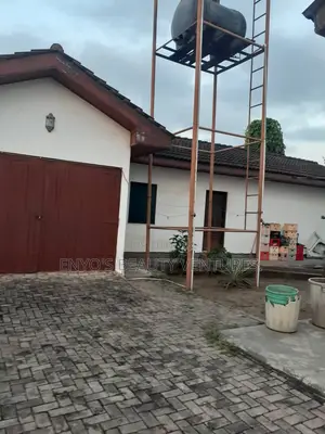 4bdrm House in Nthc Estate, Adenta for sale