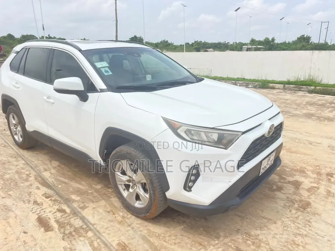Toyota RAV4 2019 White