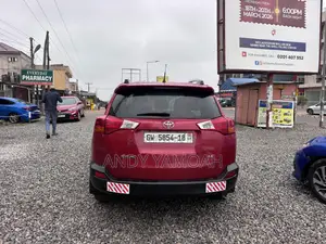 Toyota RAV4 2015 Red
