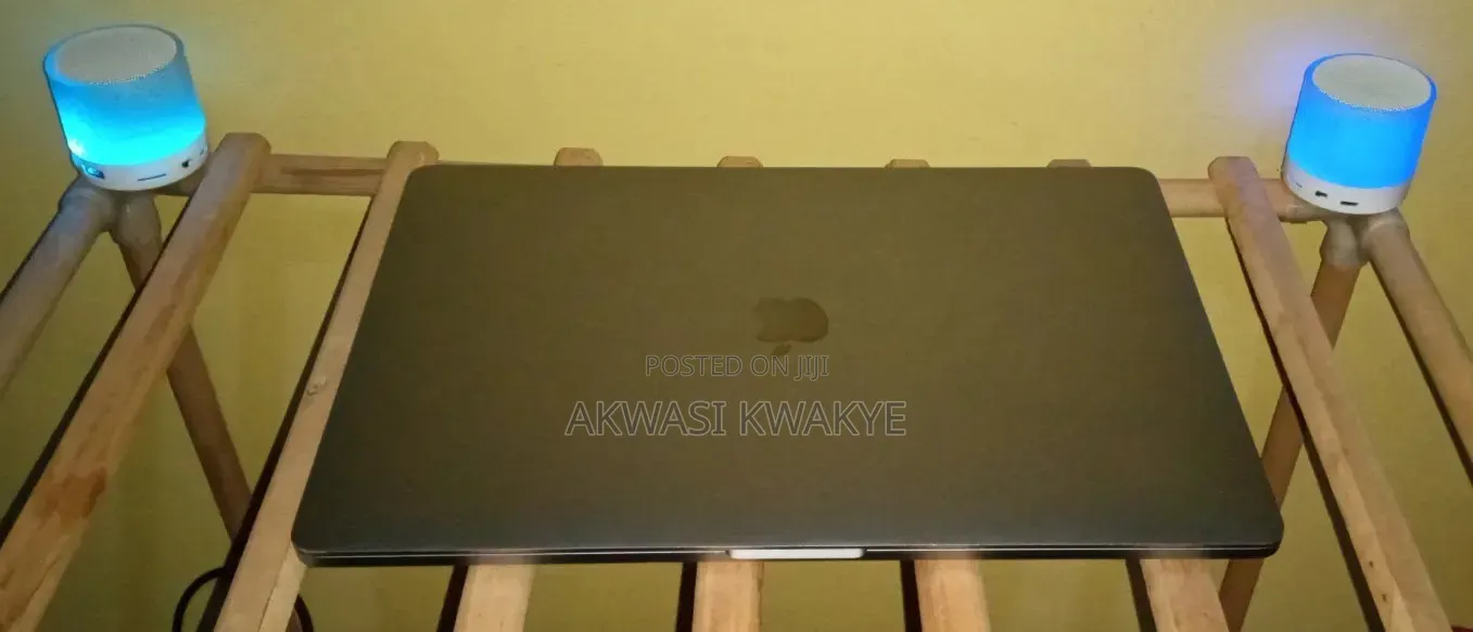 Laptop Apple MacBook Pro 2019 32GB Intel Core i9 SSD 512GB
