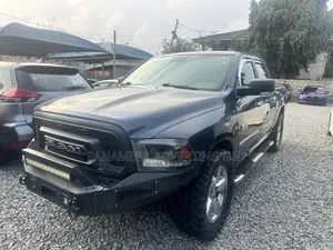 Dodge RAM 1500 5.7 Petrol AWD 2017 Black