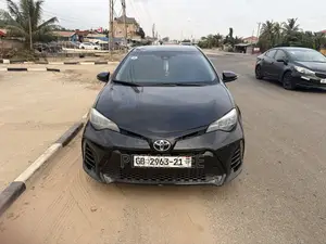 Toyota Corolla SE (1.8L 4cyl 2A) 2018 Black